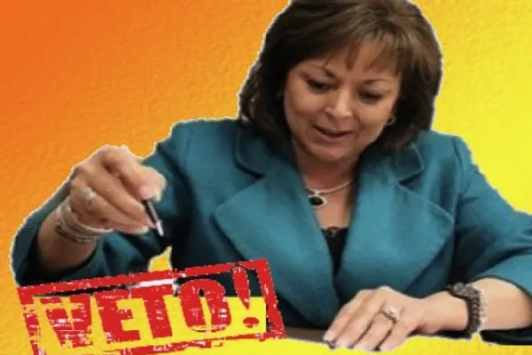 martinez-veto1_1.jpg